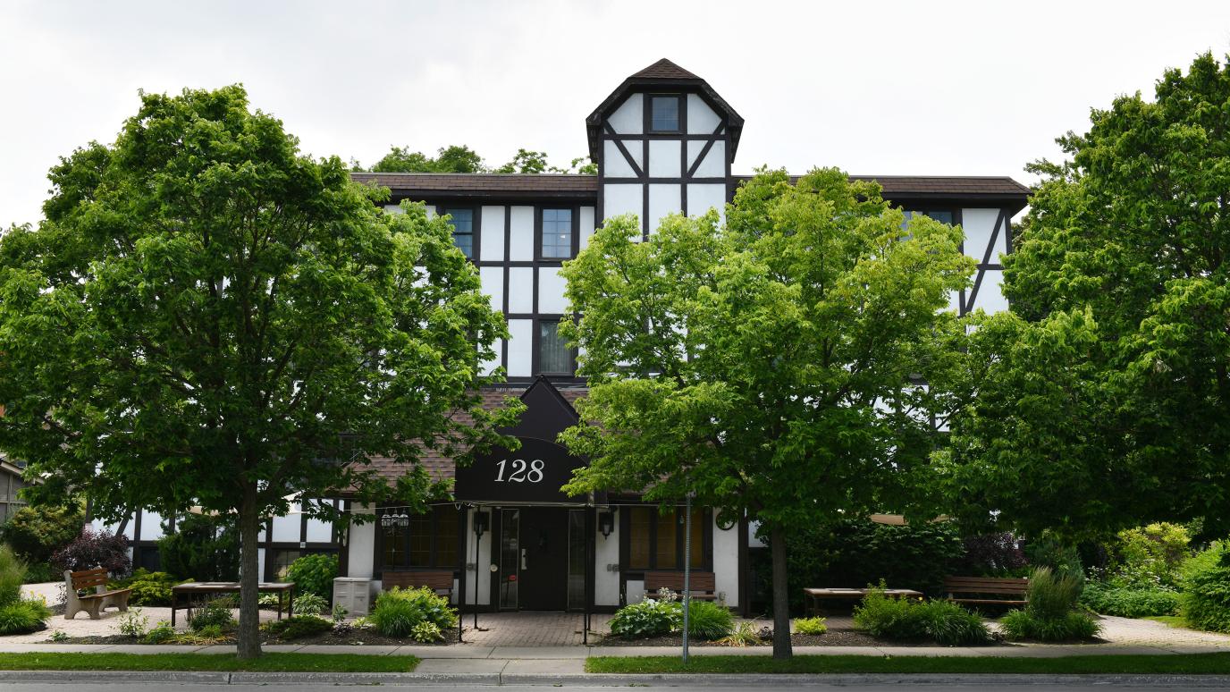 Front facing view of Norfolk Street in Guelph